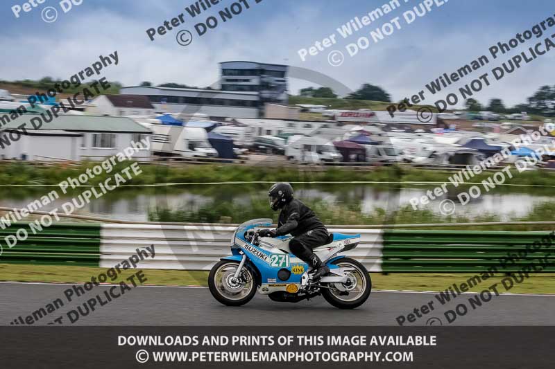 Vintage motorcycle club;eventdigitalimages;mallory park;mallory park trackday photographs;no limits trackdays;peter wileman photography;trackday digital images;trackday photos;vmcc festival 1000 bikes photographs